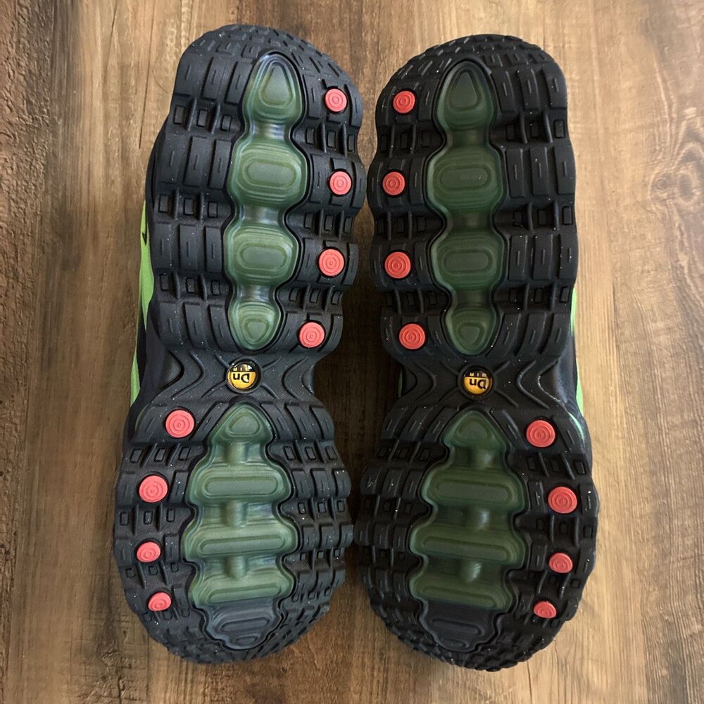 Nike Air Max DN8 Black Green Strike Men Size 10 Shoes New HQ4681-010 - Picture 6 of 7
